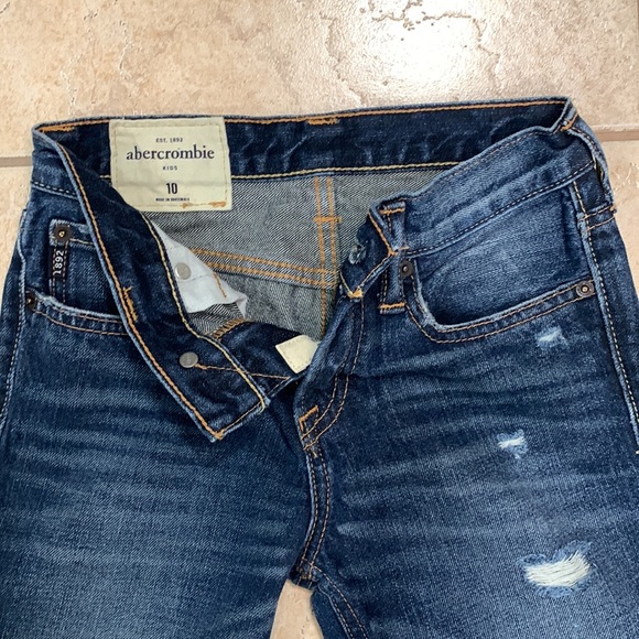 Brand new Abercrombie kids jeans. Never worn and no tears, stains, or stressing. - Picture 2 of 5